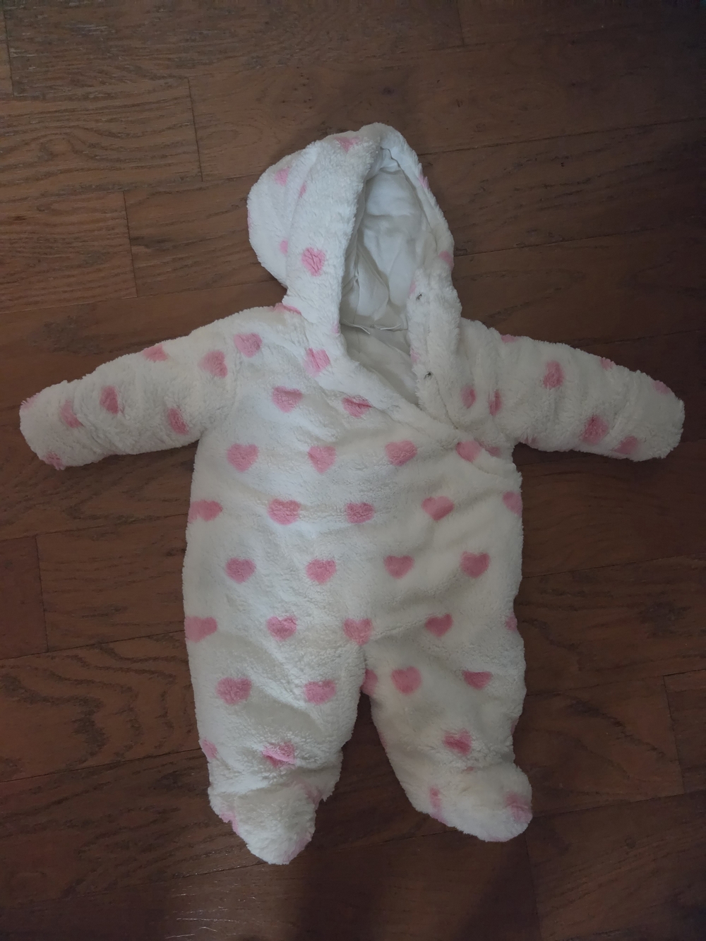 Girls Snowsuit Hooded Baby One-Piece with Pink Hearts 6-9 Months. Worn Once